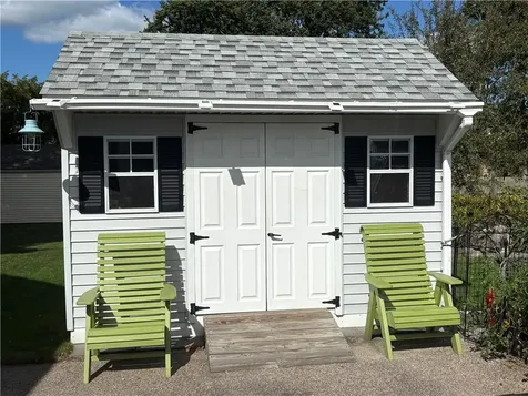 65 Maple Avenue Middletown RI 02842