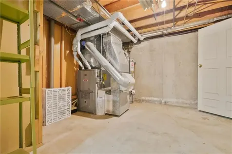 61 Ebony Drive Warwick RI 02818