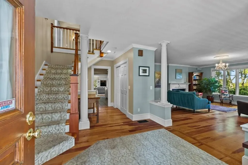 159 Aldrich Avenue Warwick RI 02889