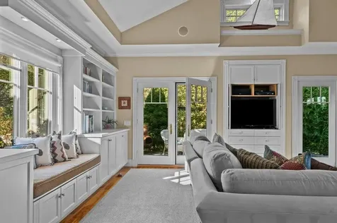 159 Aldrich Avenue Warwick RI 02889