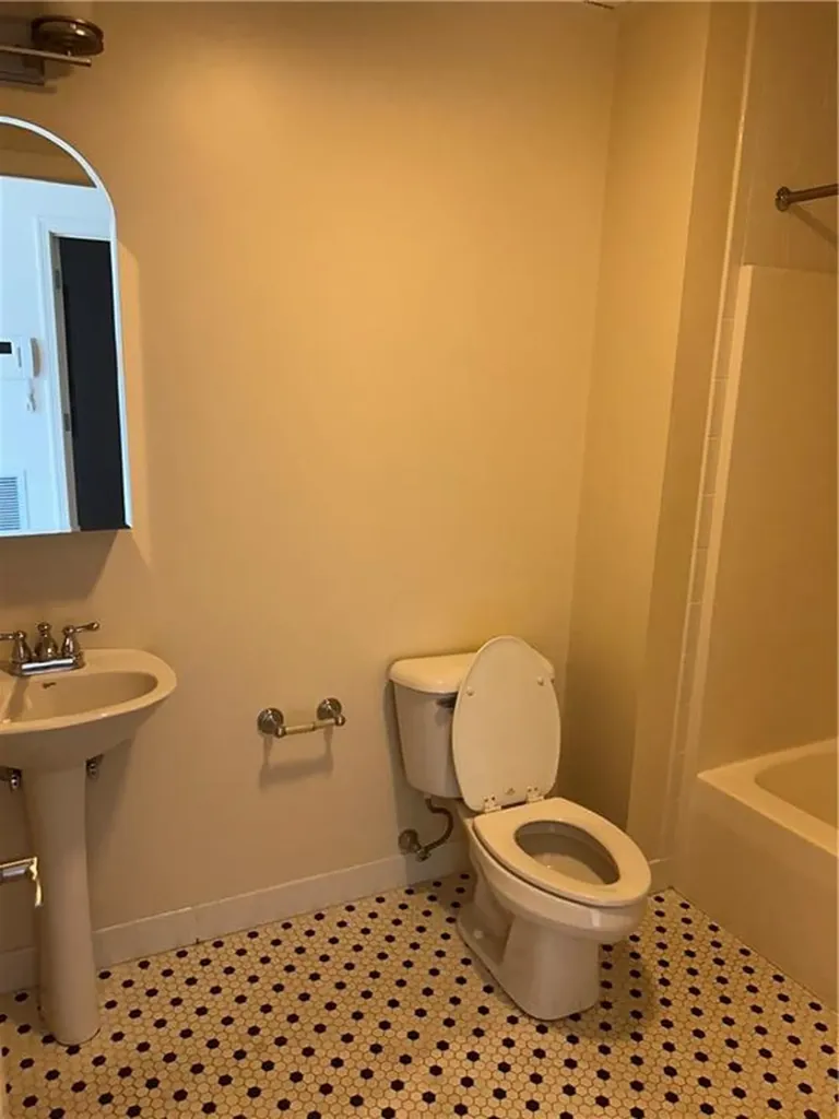 20 Newman Avenue East Providence RI 02916