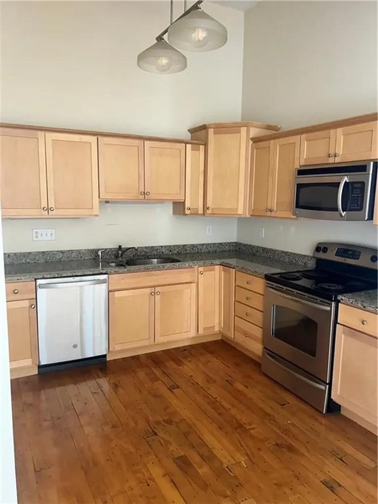 20 Newman Avenue East Providence RI 02916
