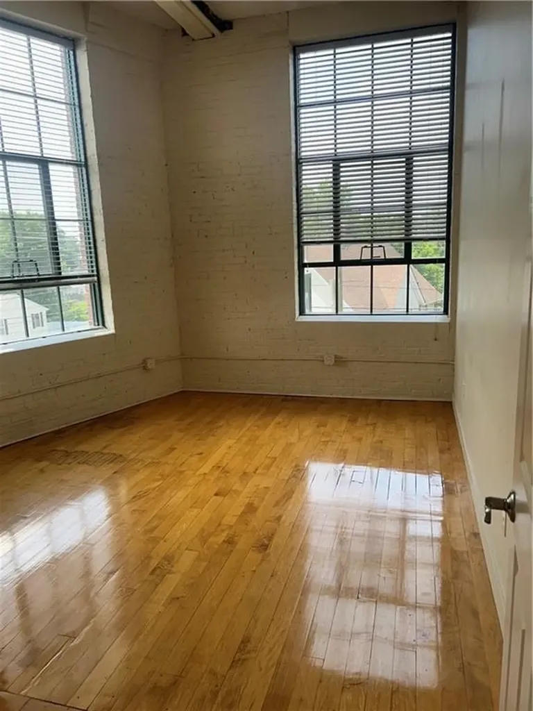 20 Newman Avenue East Providence RI 02916
