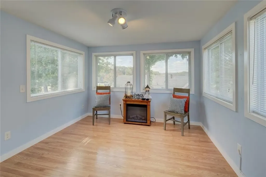 25 Woodcrest Drive Johnston RI 02919