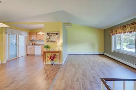 25 Woodcrest Drive Johnston RI 02919