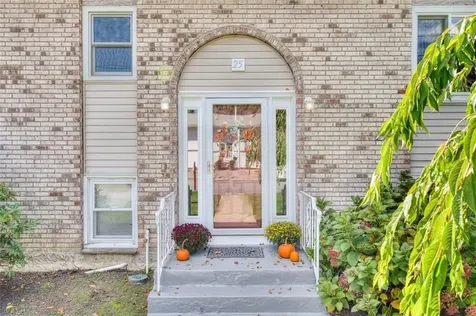 25 Woodcrest Drive Johnston RI 02919