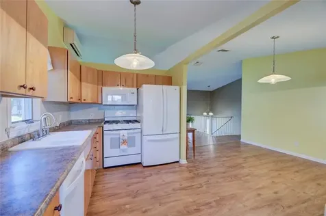 25 Woodcrest Drive Johnston RI 02919