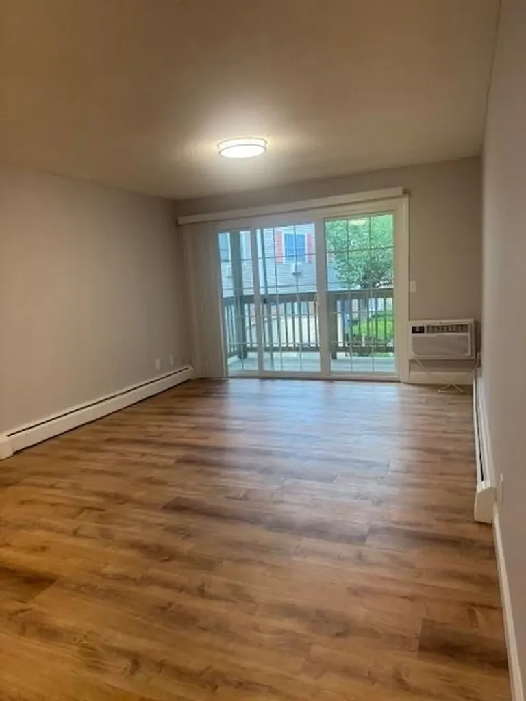 65 Oaklawn Avenue Cranston RI 02920