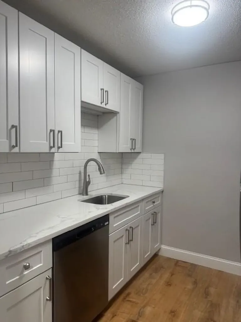 65 Oaklawn Avenue Cranston RI 02920