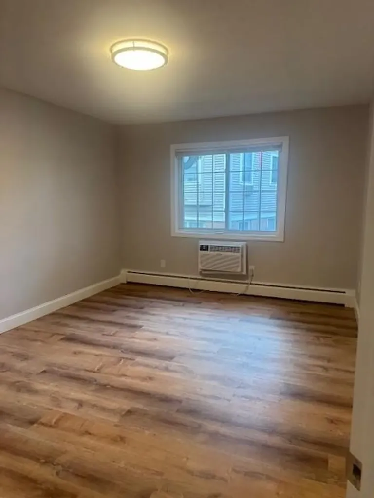 65 Oaklawn Avenue Cranston RI 02920