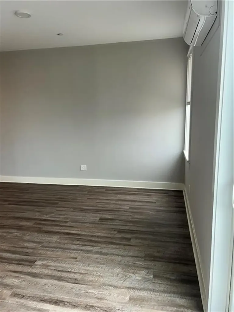 128 Dean Street Providence RI 02903