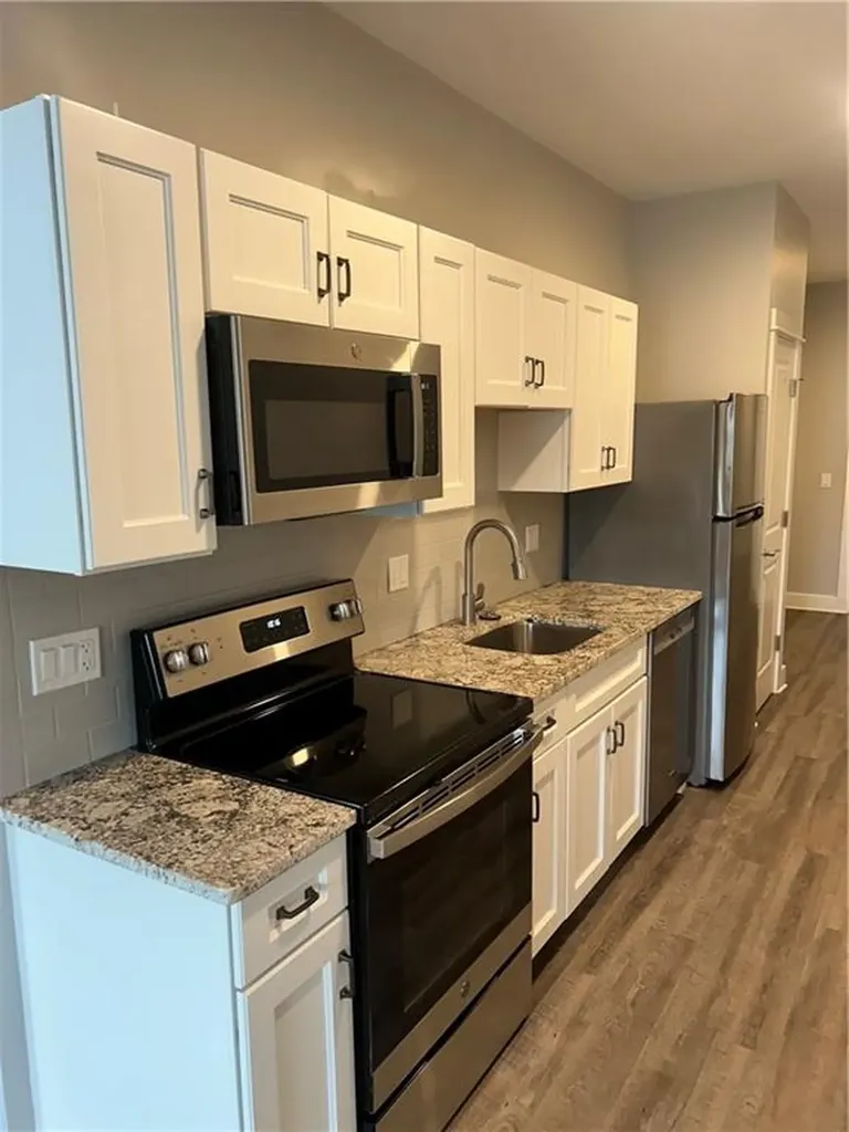 128 Dean Street Providence RI 02903