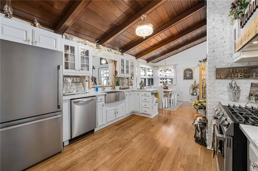 92 Turner Avenue Cranston RI 02920