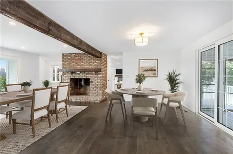 32 Arrowhead Drive Tiverton RI 02878