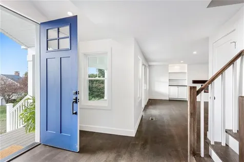 32 Arrowhead Drive Tiverton RI 02878