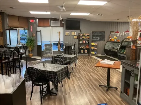 1557 Plainfield Pike Johnston RI 02919