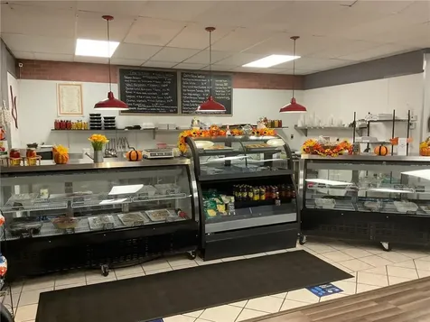 1557 Plainfield Pike Johnston RI 02919