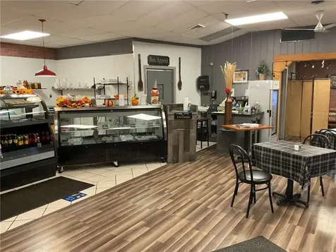 1557 Plainfield Pike Johnston RI 02919