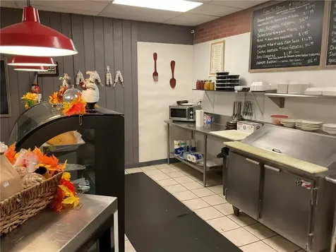 1557 Plainfield Pike Johnston RI 02919