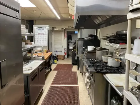 1557 Plainfield Pike Johnston RI 02919