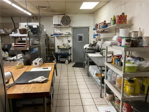 1557 Plainfield Pike Johnston RI 02919