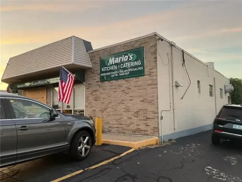 1557 Plainfield Pike Johnston RI 02919