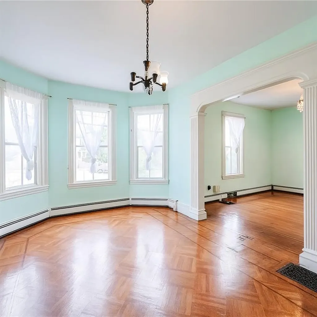 61 Whitmarsh Street Providence RI 02907