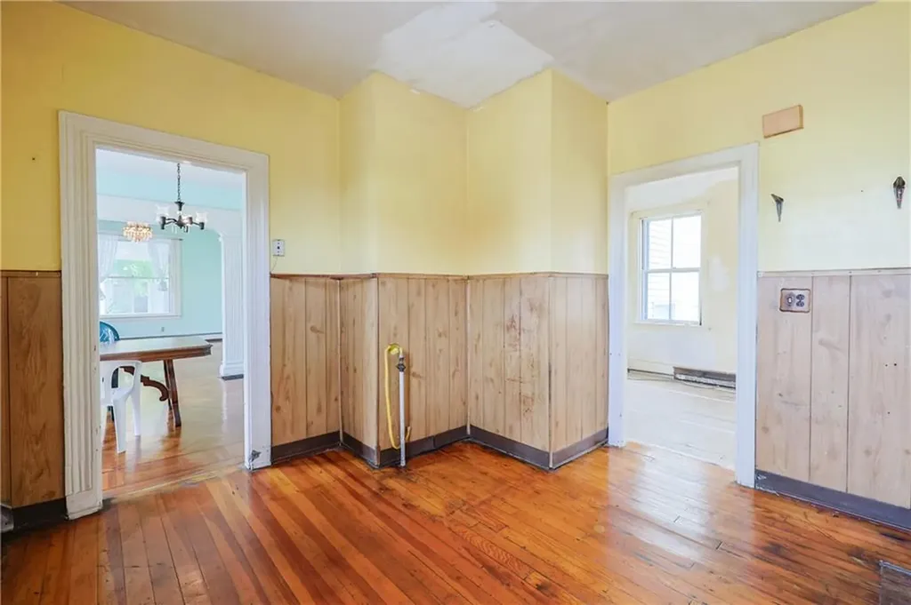 61 Whitmarsh Street Providence RI 02907