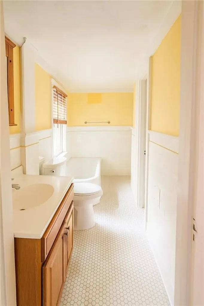 61 Whitmarsh Street Providence RI 02907