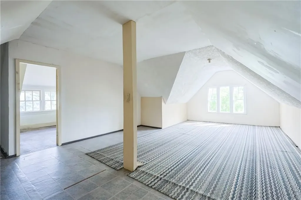 61 Whitmarsh Street Providence RI 02907