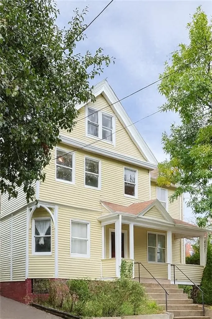 61 Whitmarsh Street Providence RI 02907