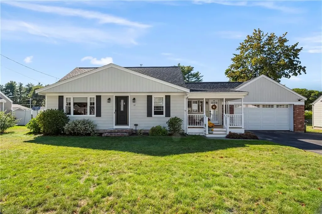 12 Halsey Drive Smithfield RI 02917