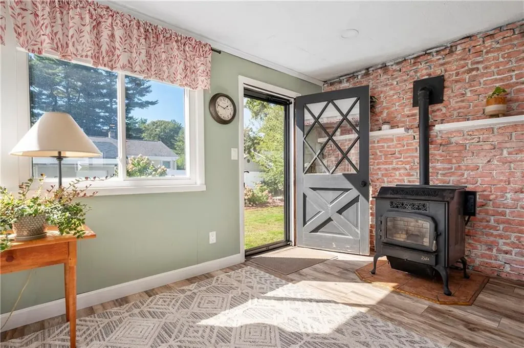 12 Halsey Drive Smithfield RI 02917