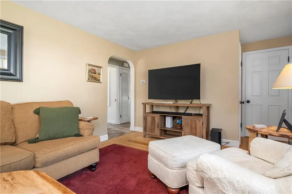 12 Halsey Drive Smithfield RI 02917
