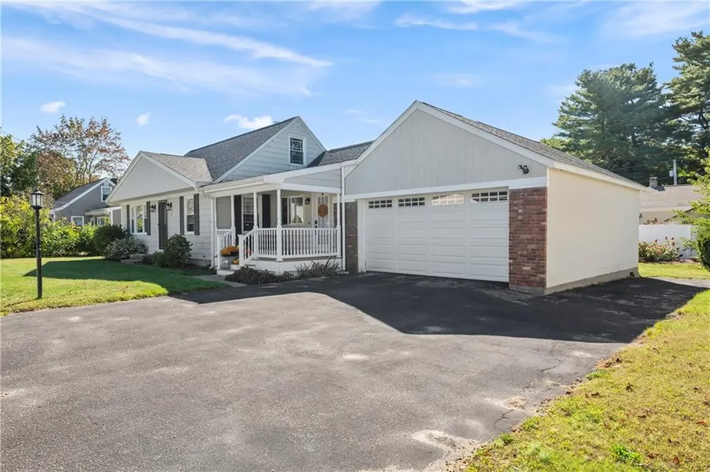 12 Halsey Drive Smithfield RI 02917