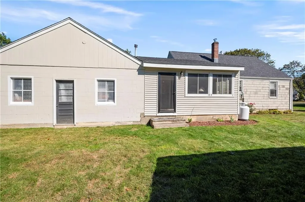 12 Halsey Drive Smithfield RI 02917