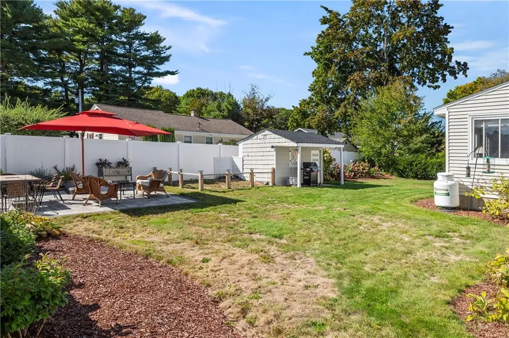 12 Halsey Drive Smithfield RI 02917