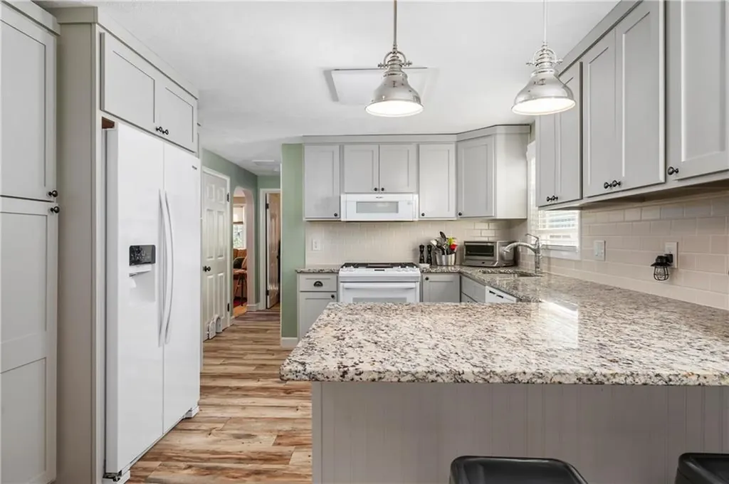 12 Halsey Drive Smithfield RI 02917