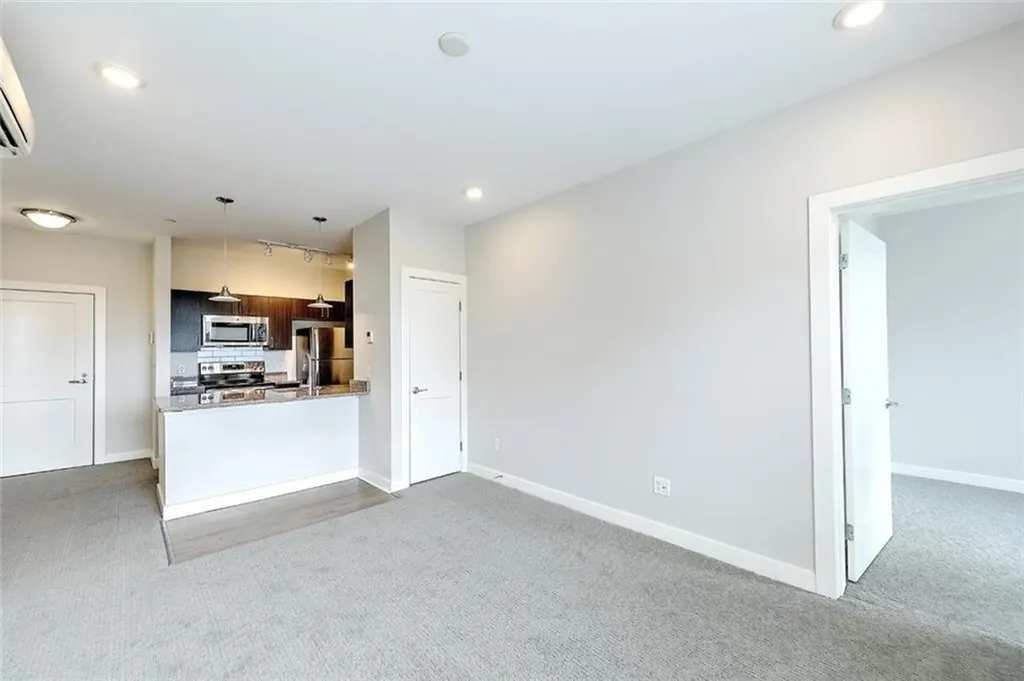 20 Newman Avenue East Providence RI 02916