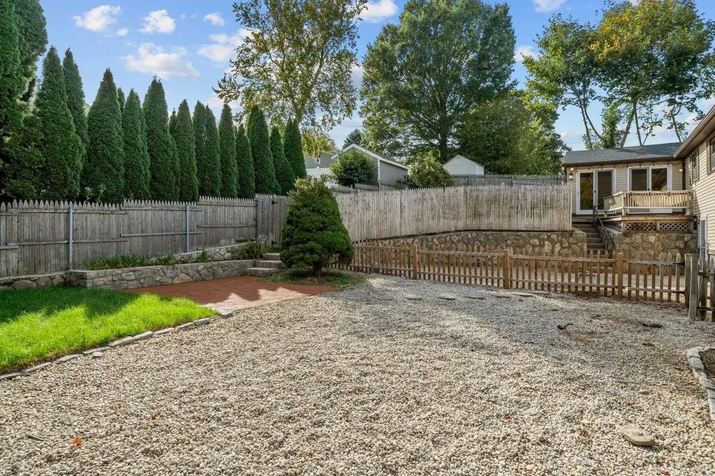 17 David Drive Johnston RI 02919