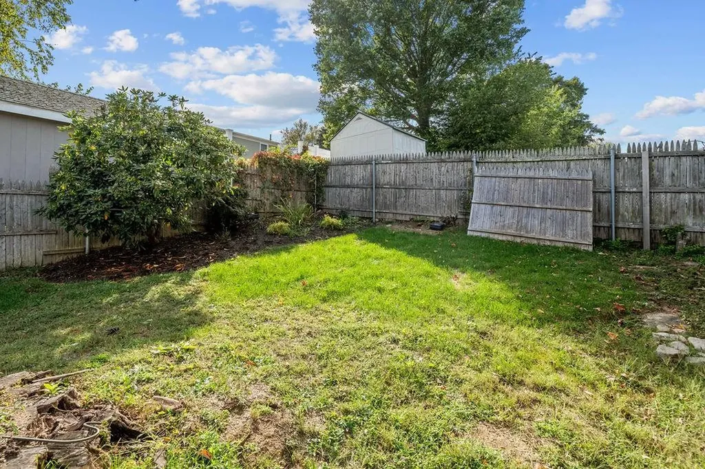 17 David Drive Johnston RI 02919