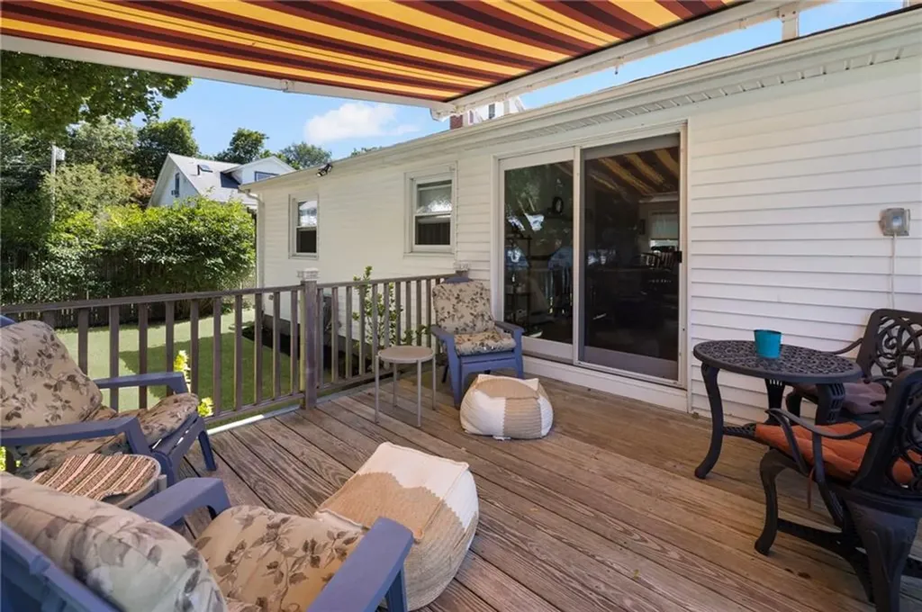 4 Avenue E Lincoln RI 02865