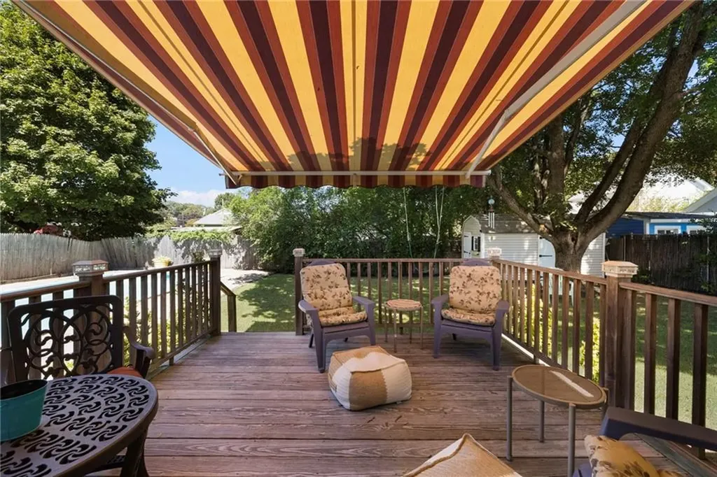 4 Avenue E Lincoln RI 02865