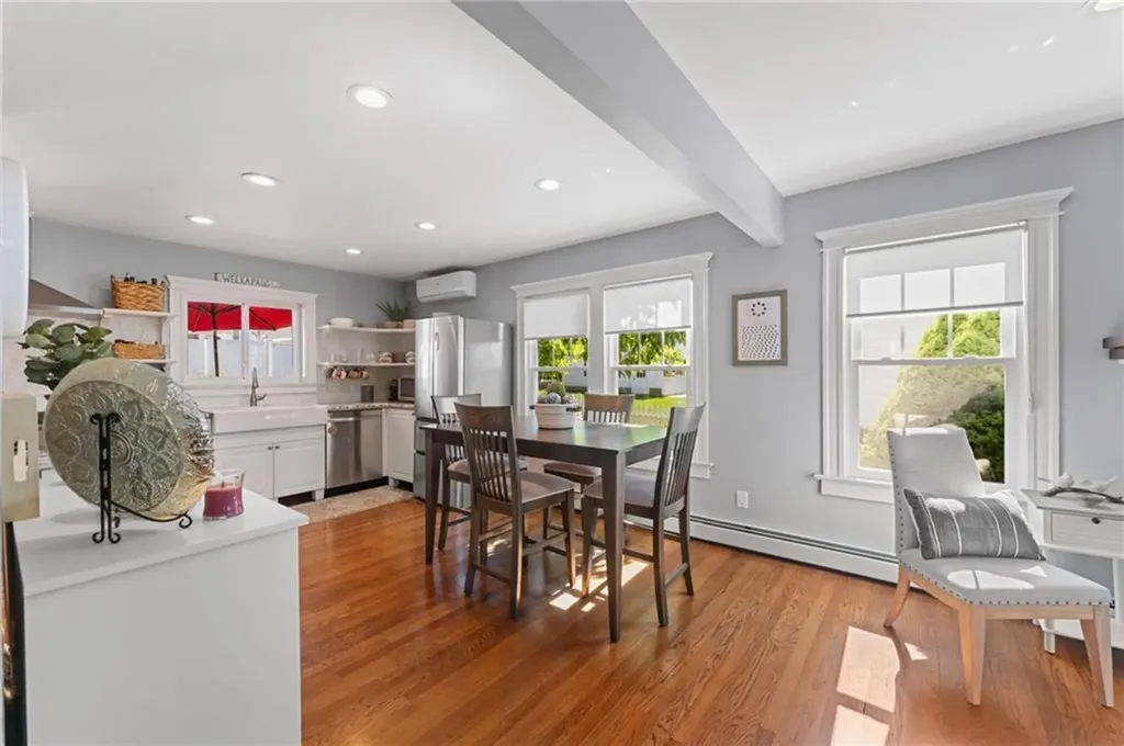 4 Westminster Street Westerly RI 02891