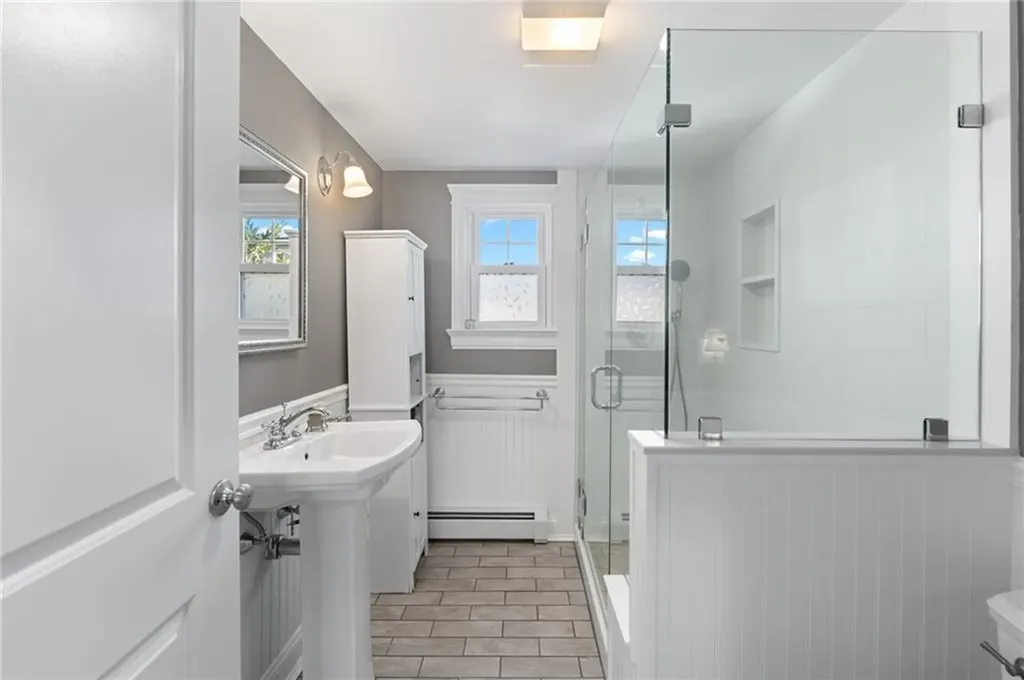 4 Westminster Street Westerly RI 02891