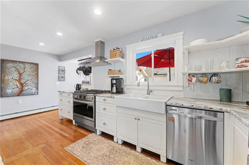 4 Westminster Street Westerly RI 02891