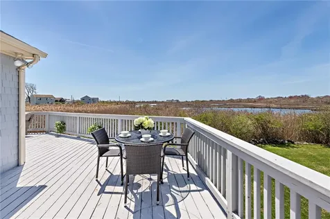 124 Houston Avenue Narragansett RI 02882