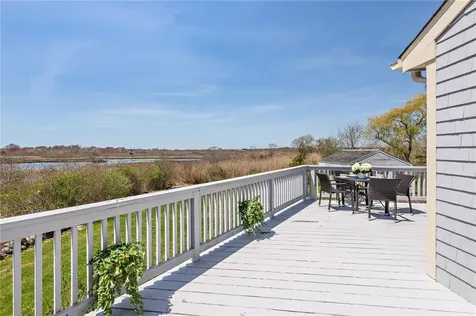 124 Houston Avenue Narragansett RI 02882