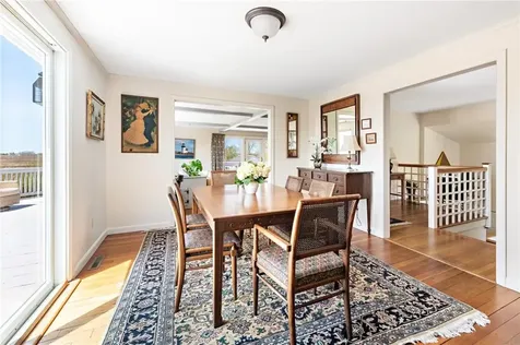 124 Houston Avenue Narragansett RI 02882