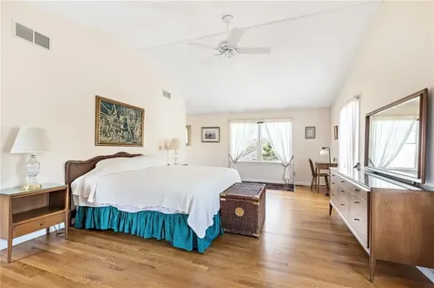 124 Houston Avenue Narragansett RI 02882